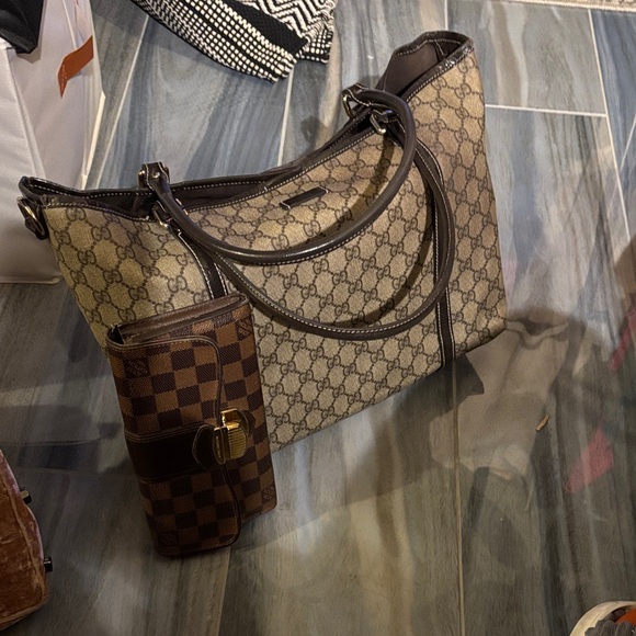 Gucci Handbags - Gucci Beige and Brown Patterned Tote:Clutch Wristlet Bundle